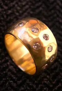 ../images/rings/ChuckN-goldringsmalldiamonds.webp